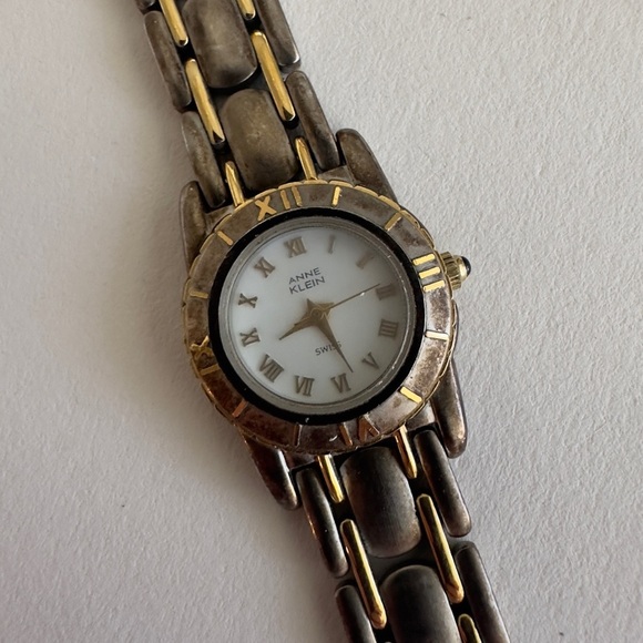 Anne Klein Two Tone Quartz Analog Ladies Wrist Watch Vintage White Face Silver - Picture 1 of 13